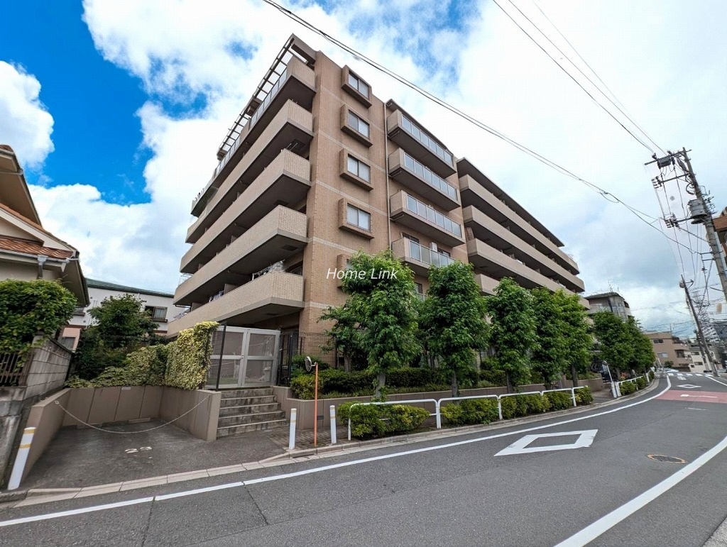 レクセルマンション赤塚公園　東側からの外観
